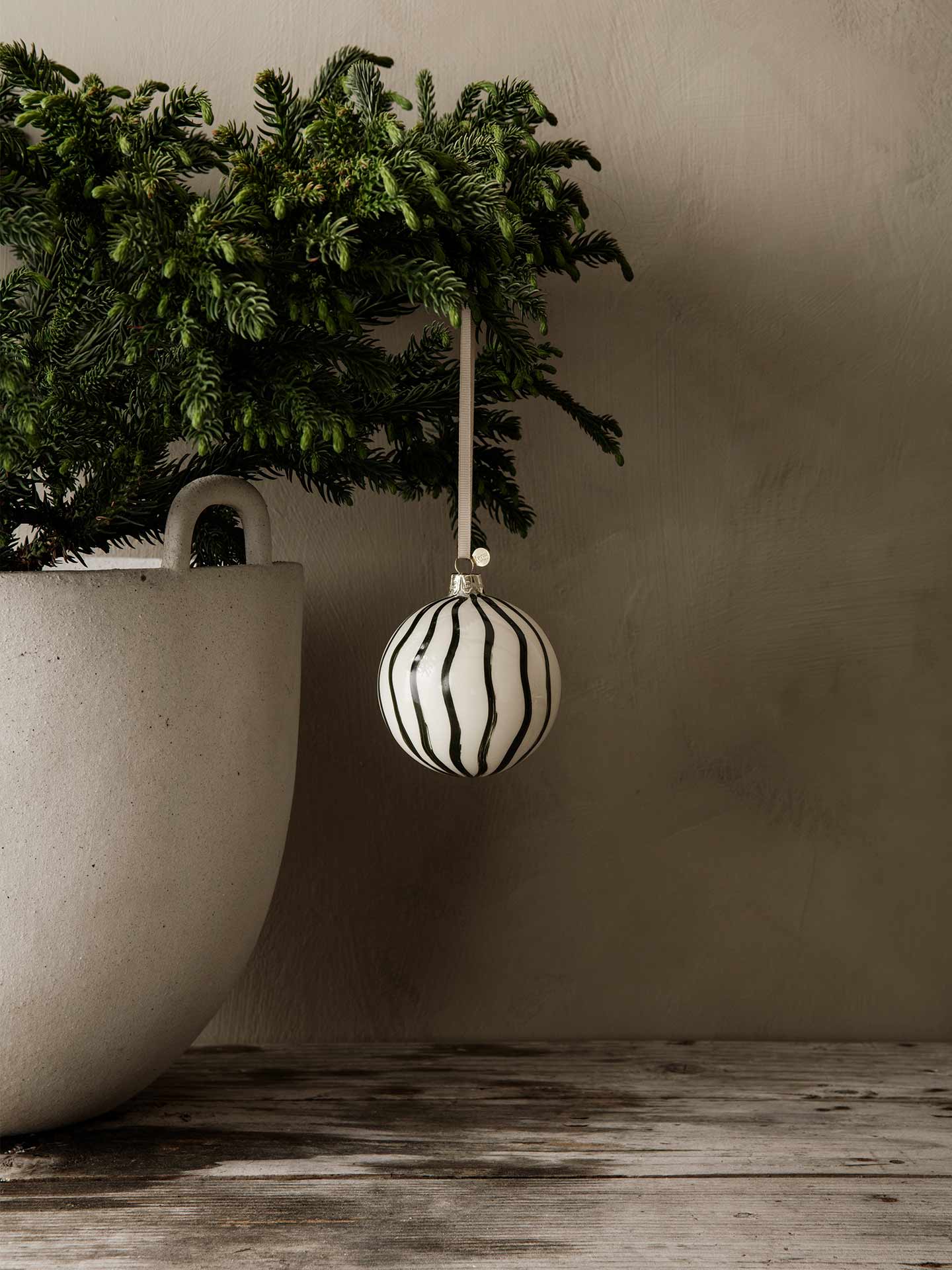 Christmas Glass Ornaments – Lines green – Set of 4