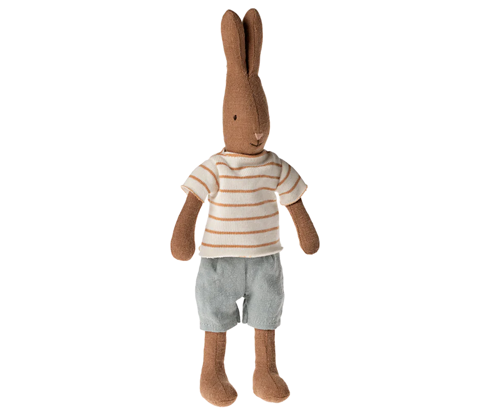 HASE Nr: 1  Junge Braun / Hose / gestreifter Pullover
