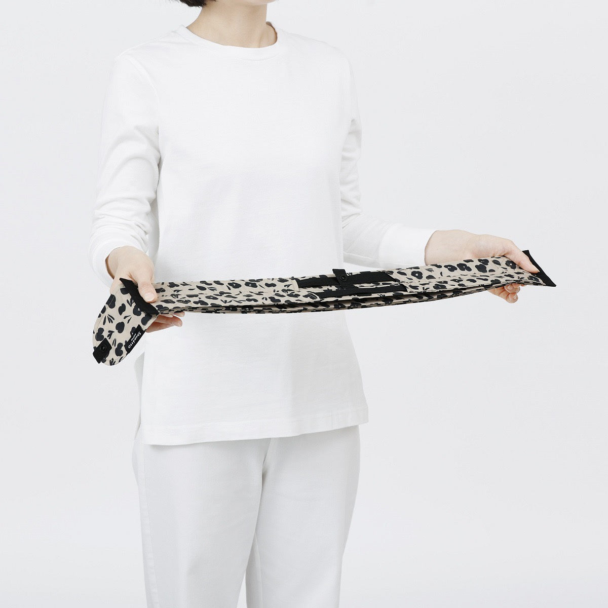 SHUPATTO Bag L Paw Marks