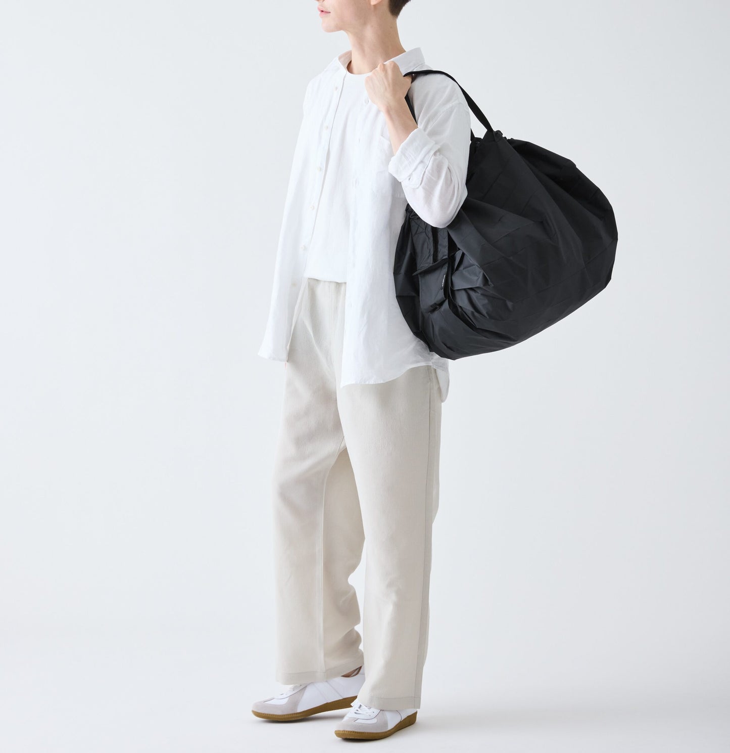 SHUPATTO L Night ( Black )