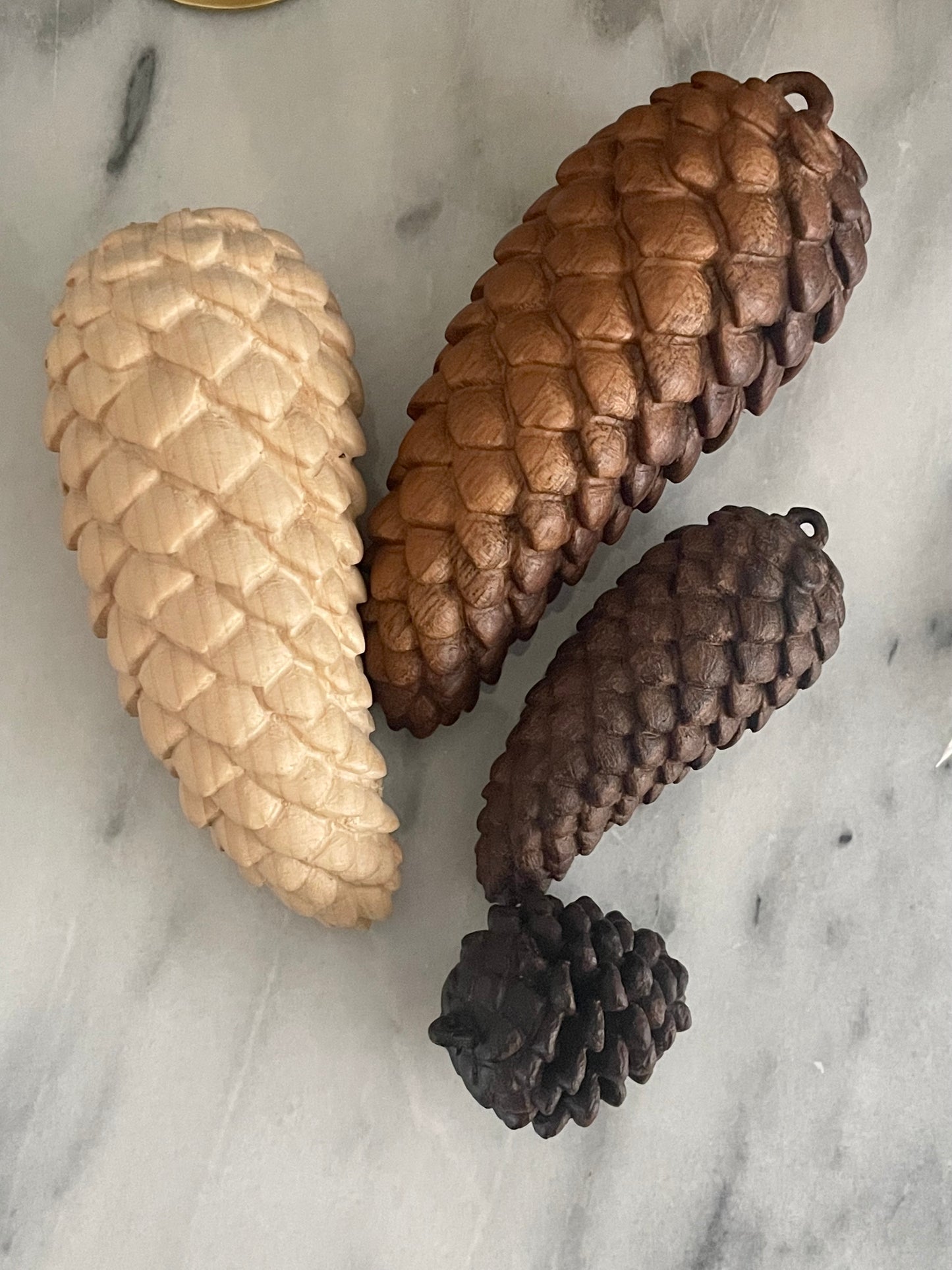 LATSCHENZAPFEN Nussbaum