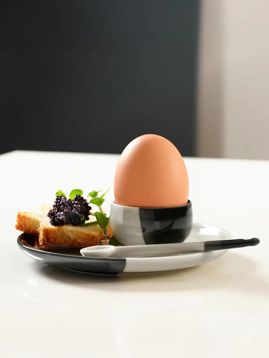 Eierbecher  BLACK CURRENT