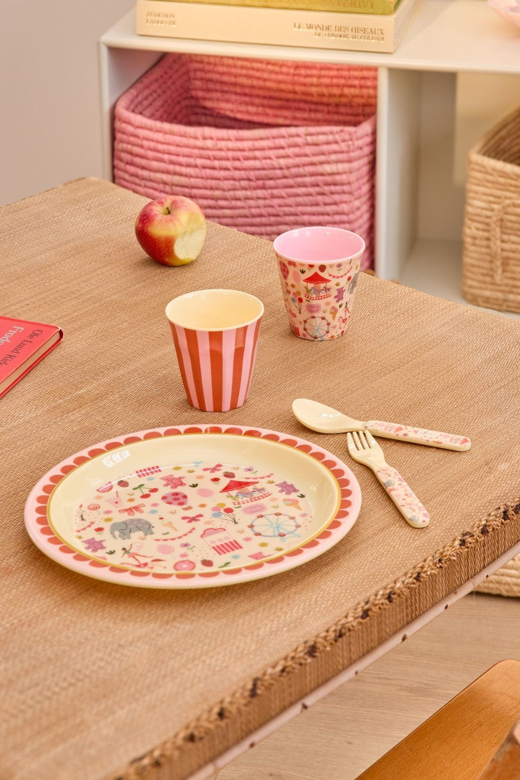 Kinder Becher PINK FUN