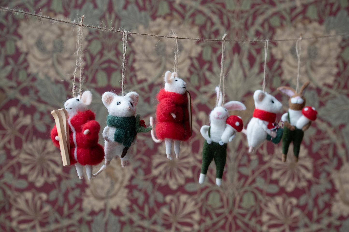 Filz Anhänger MAUS mit Beeren