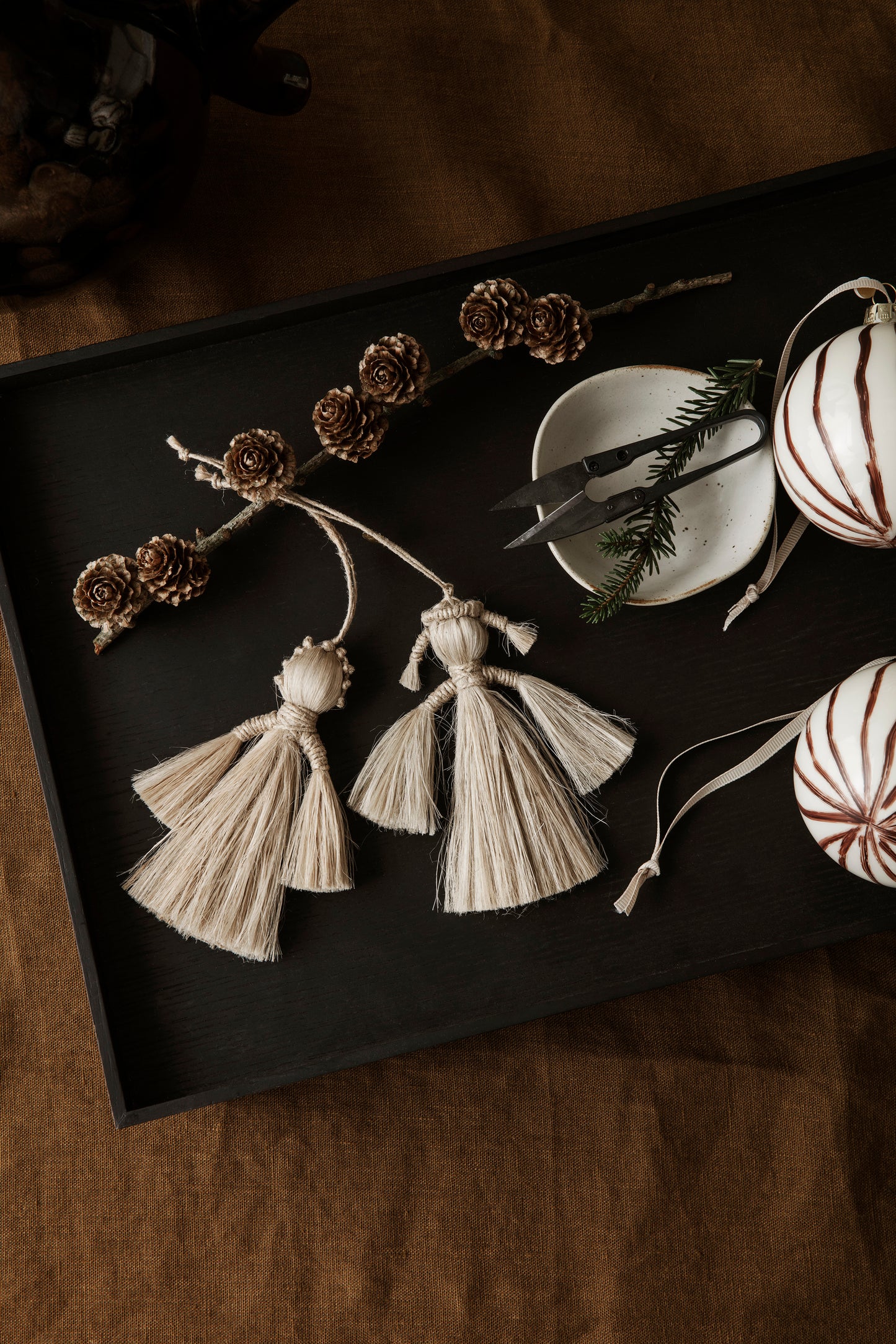 Christmas Glass Ornaments – Lines – Set of 4 Red Brown